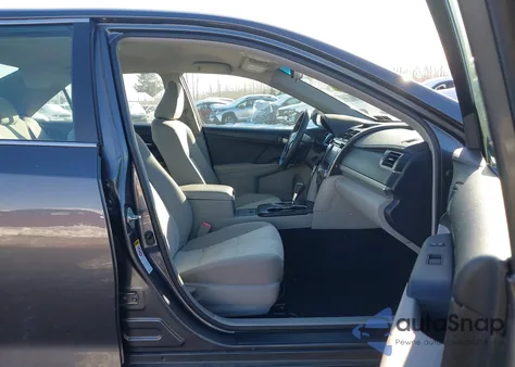 2013 Toyota Camry Le z USA, uszkodzony, nr VIN 4T1BF1FK1DU653114